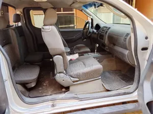 Nissan Frontier 2008 Silver