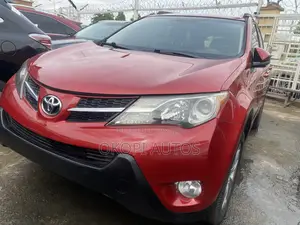 Toyota RAV4 2014 Red