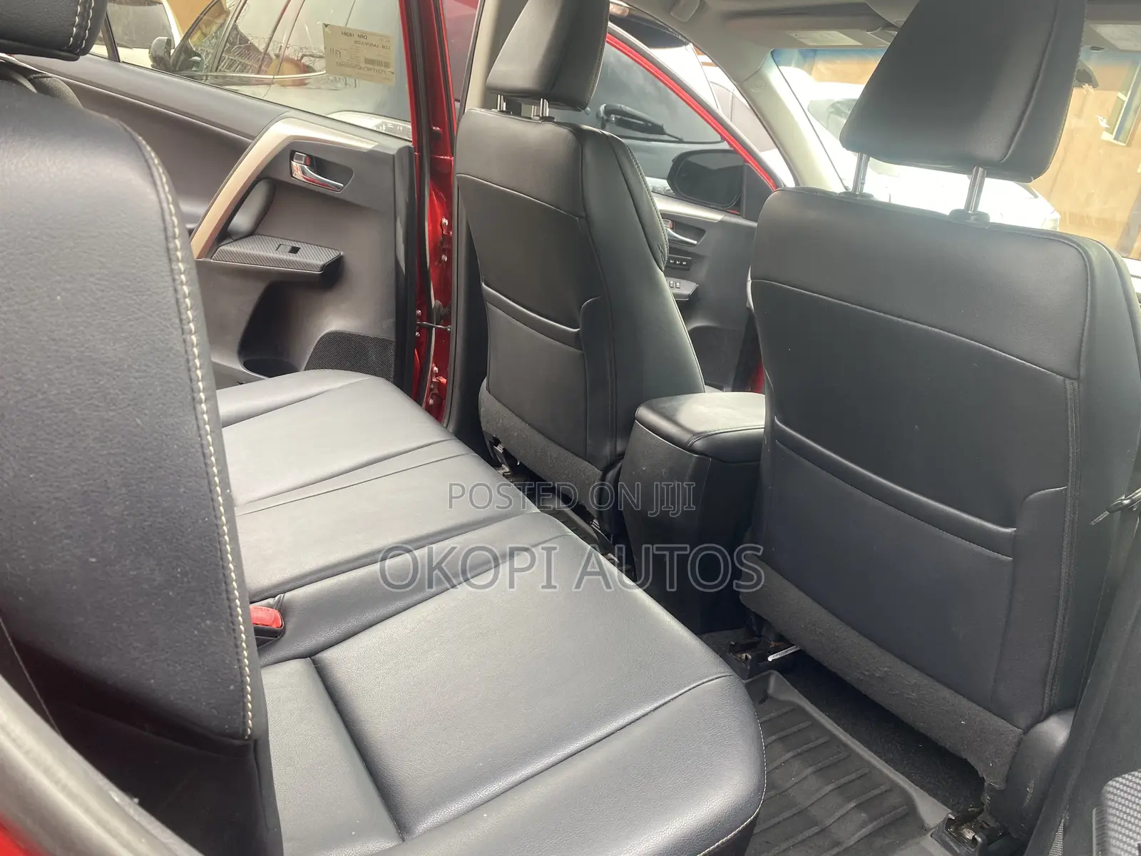 Toyota RAV4 2014 Red