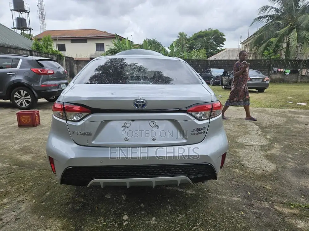 Toyota Corolla 2023 Gray