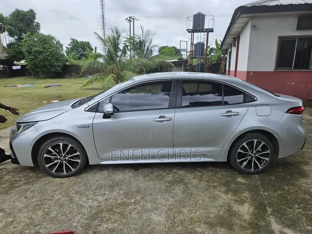 Toyota Corolla 2023 Gray