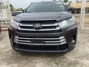 Toyota Highlander 2018 Gray