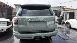 Toyota 4-Runner TRD Sport 2WD 2023 Teal