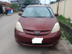 Toyota Sienna XLE 7 Passenger 2010 Red