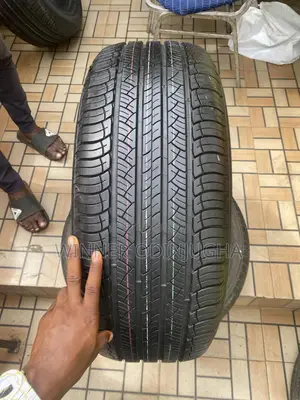 235/60/R18 Michelin