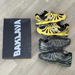 Sneakers Shoe