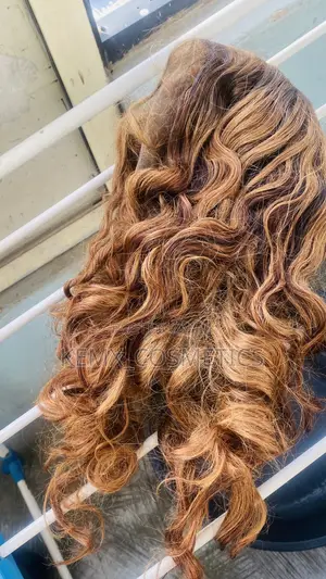 Bounce Wig