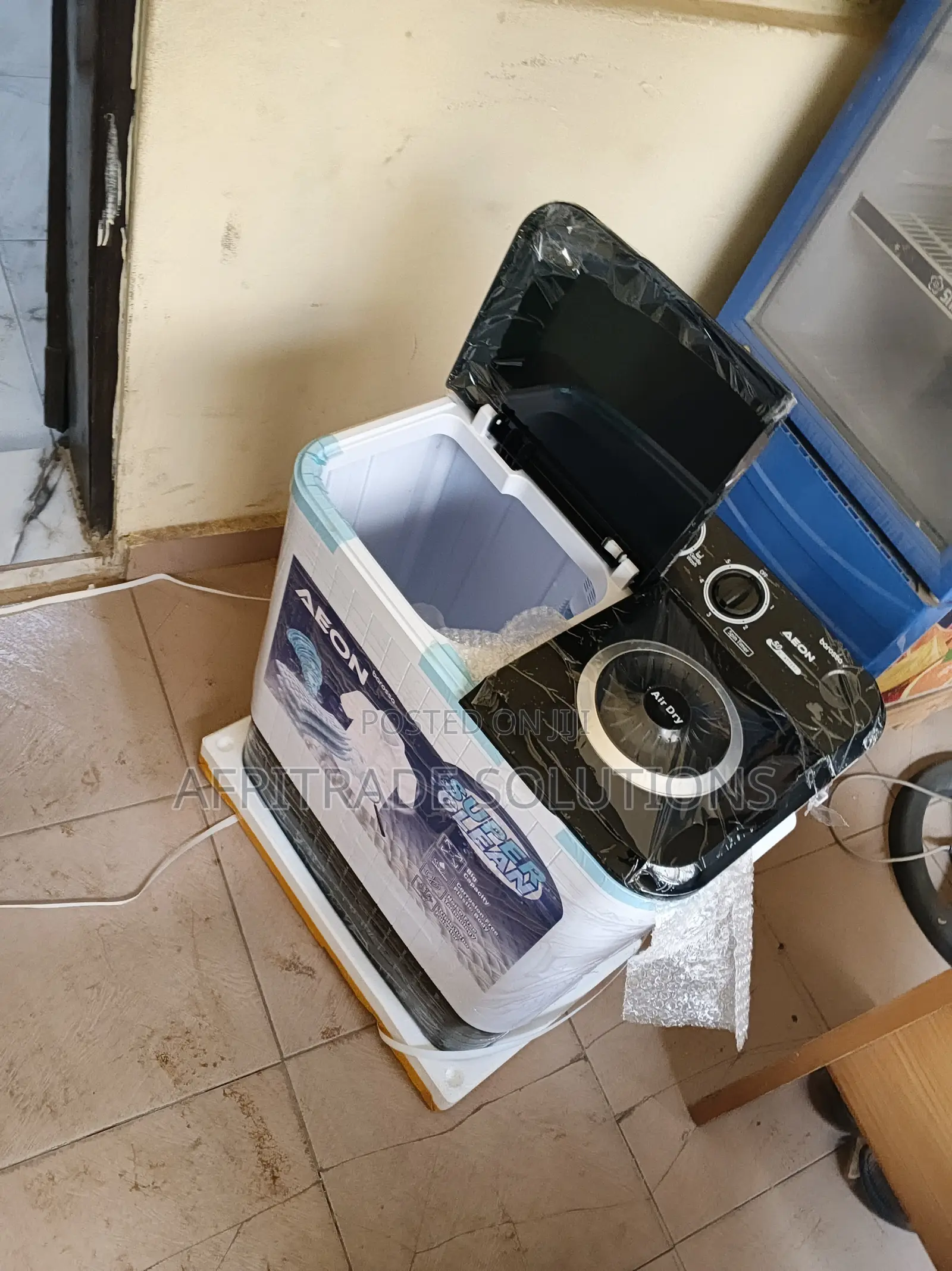 Space Saving Aeon 5kg Laundry Washer