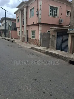 12bdrm Block of Flats in Dopemu for sale