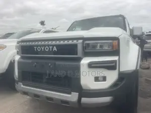 Toyota Land Cruiser 2025 White