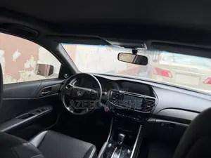 Honda Accord Sport 4dr Sedan FWD (2.4L 4cyl 2A) 2016 White