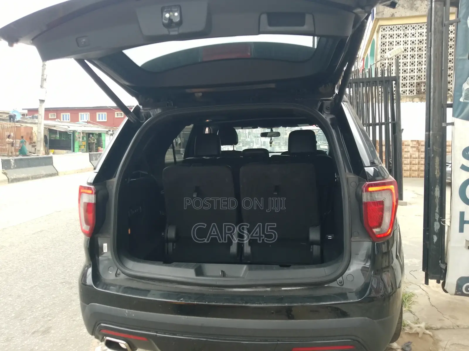 Ford Explorer 2016 Black