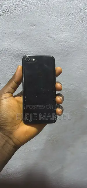 Apple iPhone 7 128 GB Black