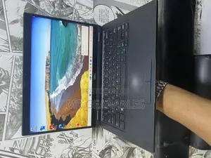 Laptop Dell Latitude 7390 8GB Intel Core i5 SSD 256GB