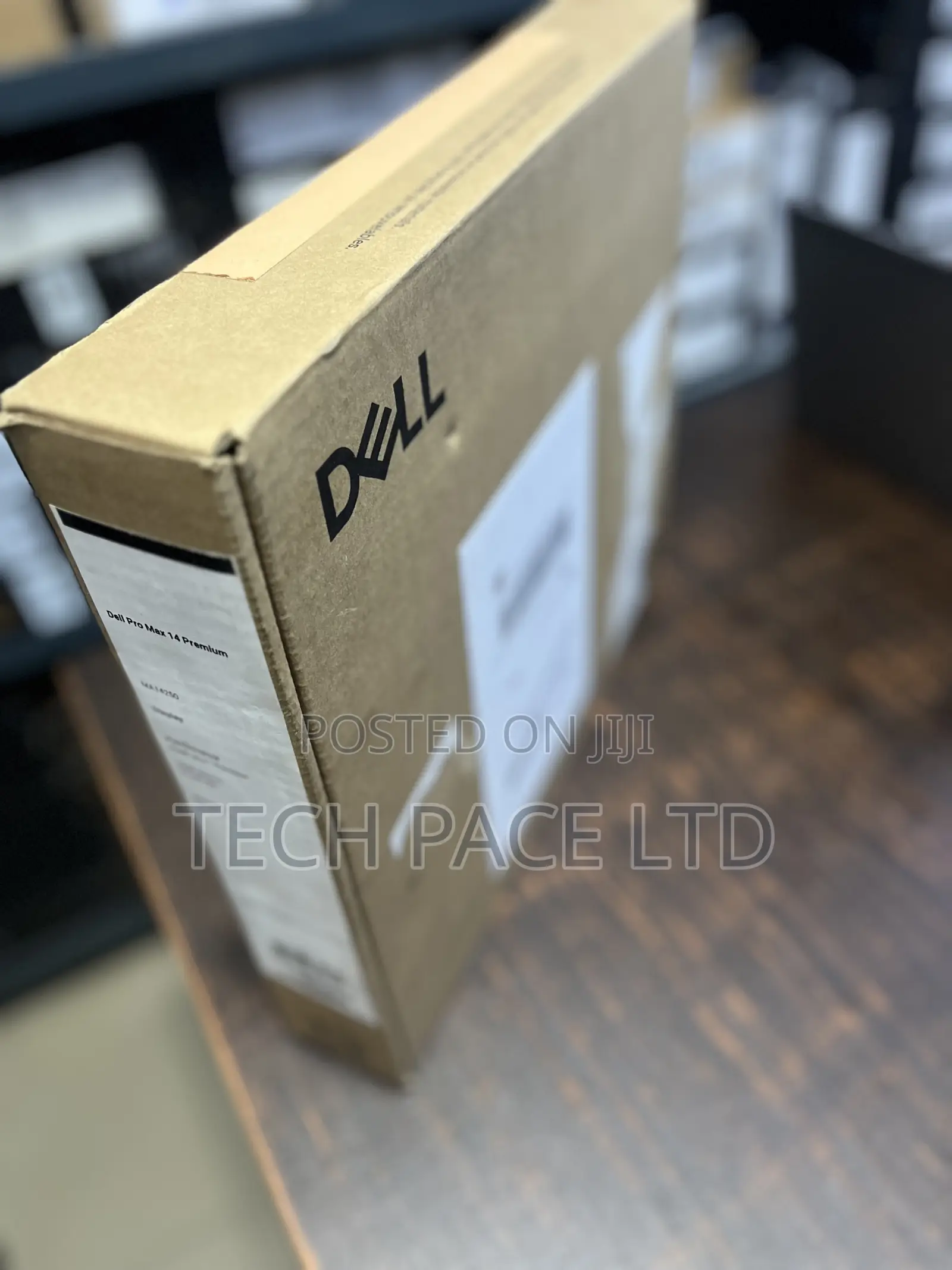 New Laptop Dell Pro Max 14 32GB Intel Core Ultra 7 SSD 512GB
