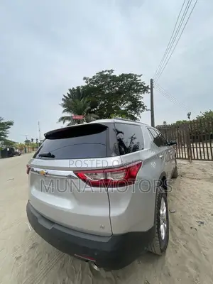 Chevrolet Traverse LT Leather AWD 2020 Silver