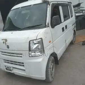 Suzuki Every 2013 White