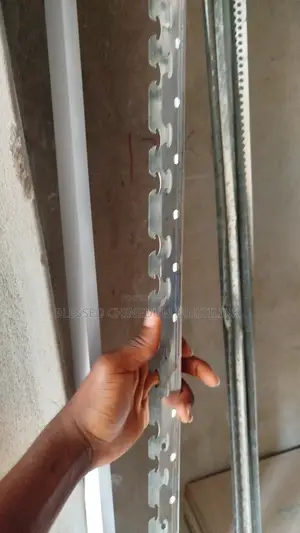 Hanger for Decking Plaster Board