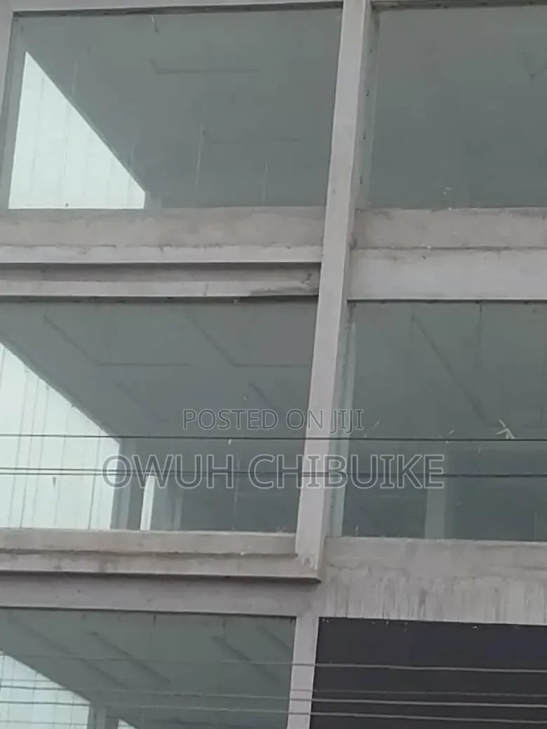 Frameless Tempered Glass