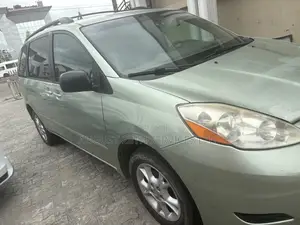 Toyota Sienna LE AWD 2006 Green
