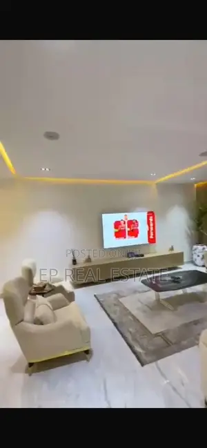 4bdrm Duplex in Gaduwa for sale