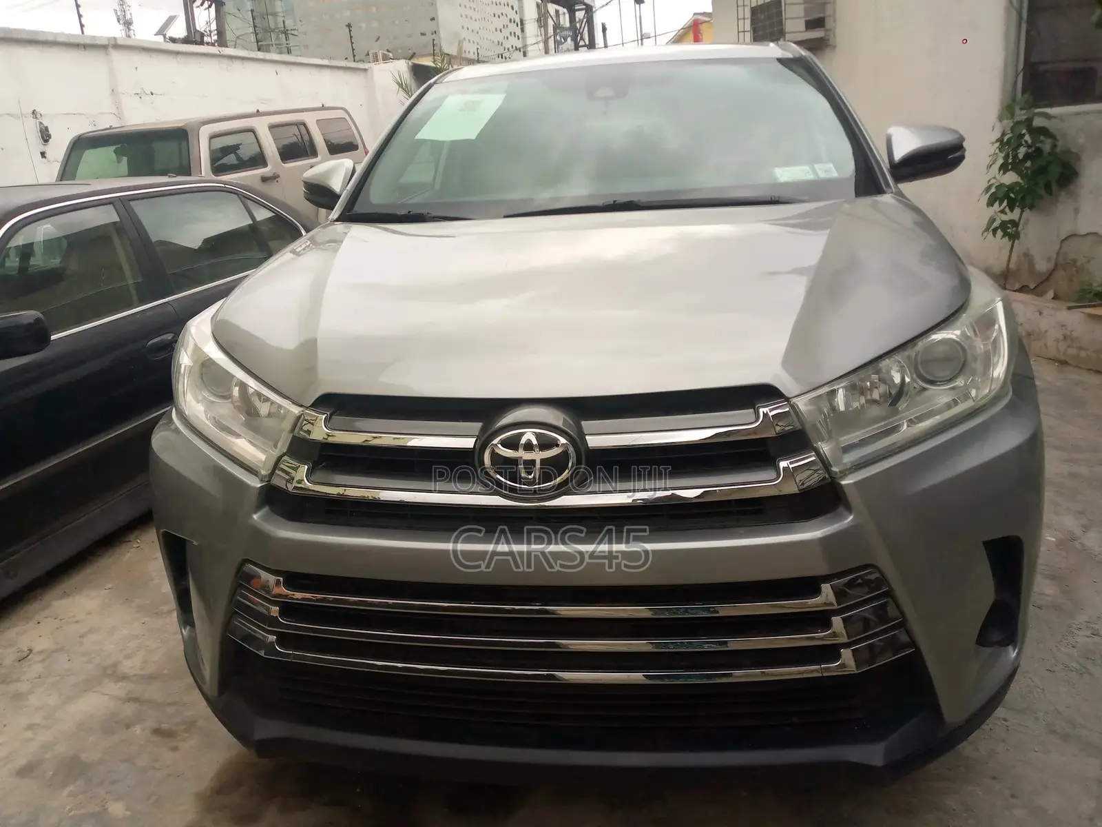 Toyota Highlander 2019 Silver