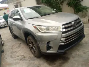 Toyota Highlander 2019 Silver