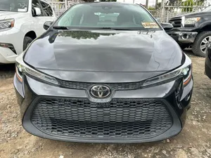 Toyota Corolla LE 2021 Black