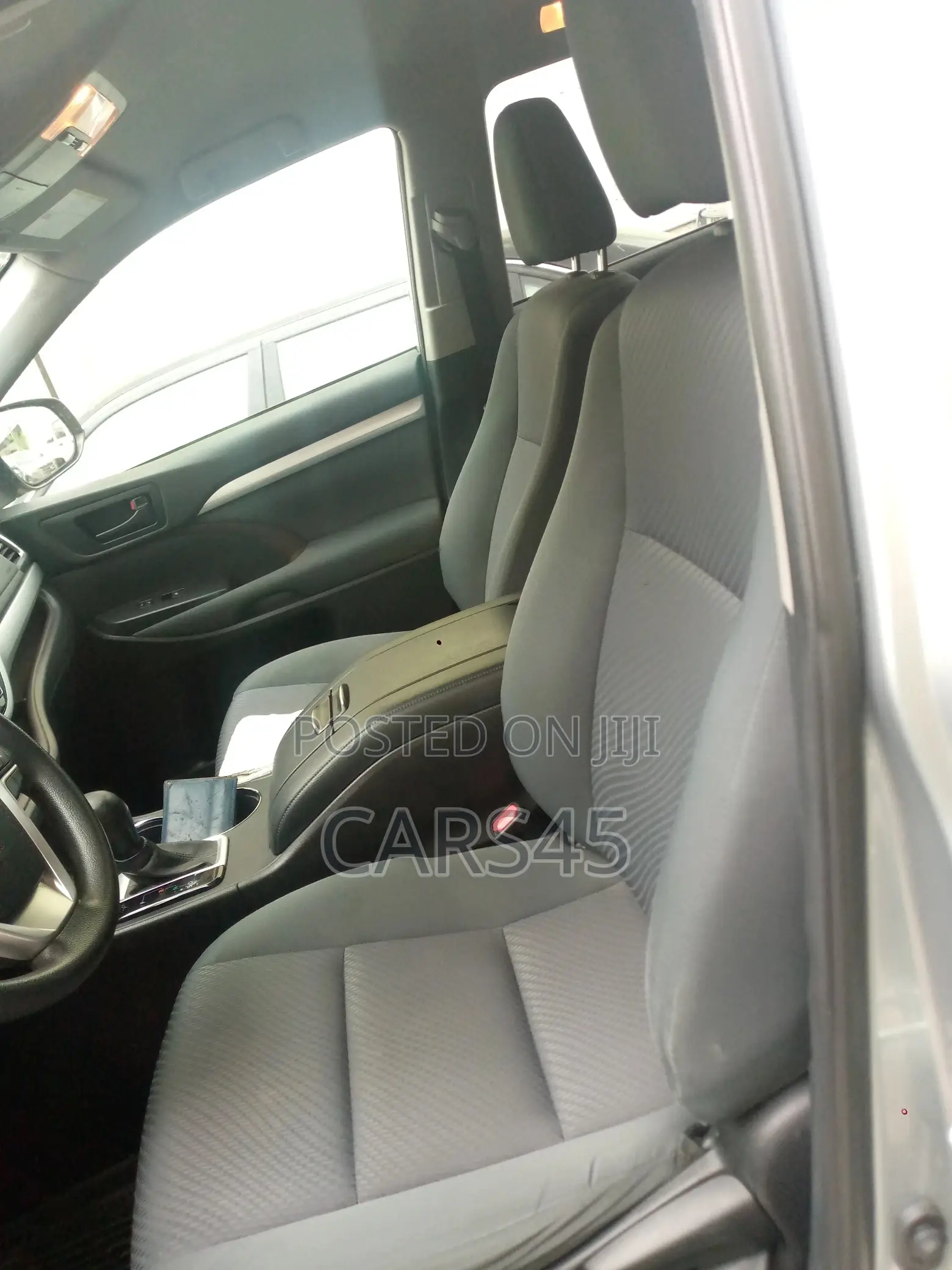 Toyota Highlander 2019 Silver