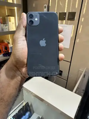 Apple iPhone 11 64 GB Black