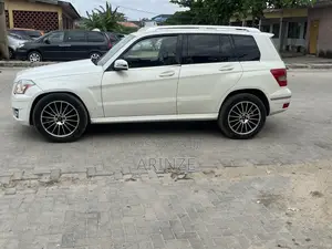 Mercedes-Benz GLK-Class 350 4MATIC 2011 White