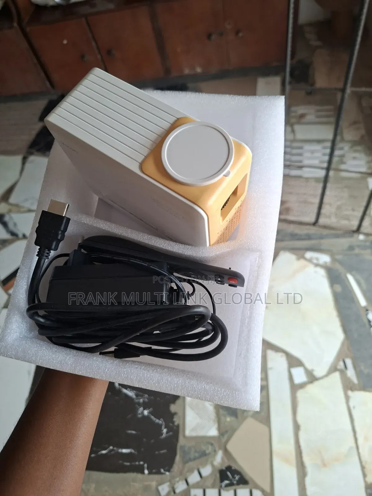 Yoton Video Projector