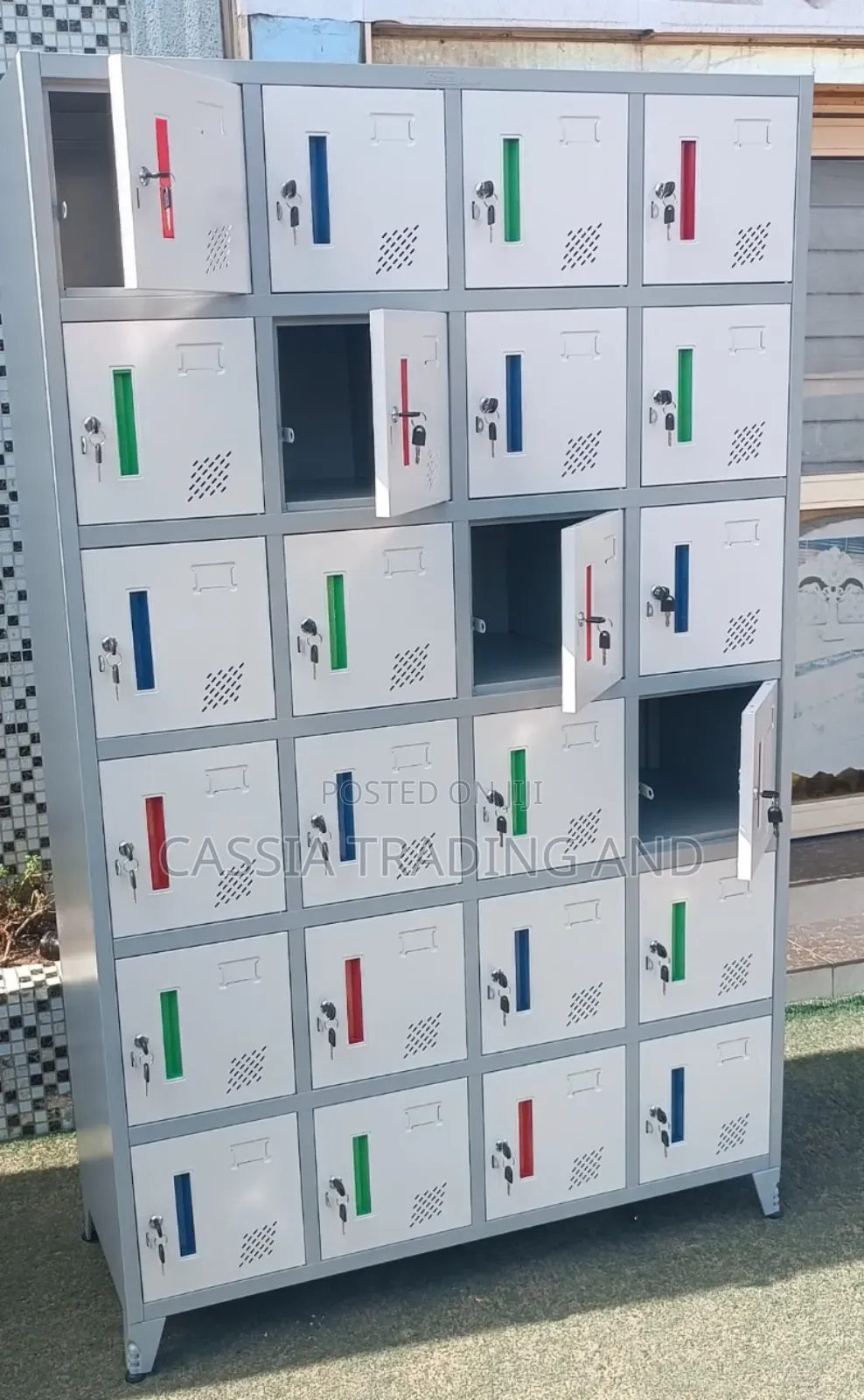 Big 24 Door Locker