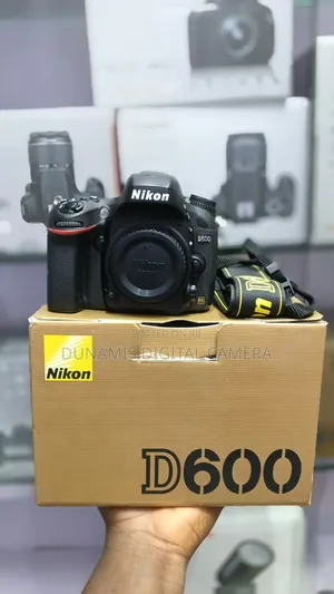 Nikon D600