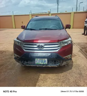 Toyota Highlander 2009 Red