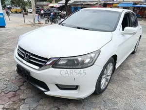 Honda Accord 2013 White