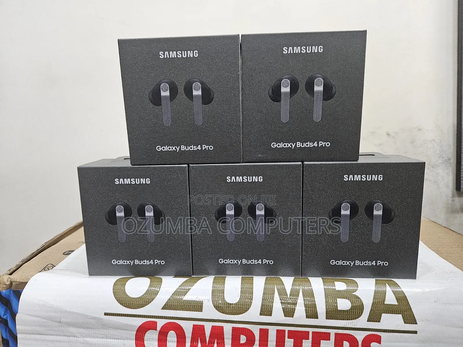 Samsung Galaxy Buds 4 Pro Earbuds