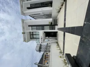 4bdrm Duplex in Ikota for sale