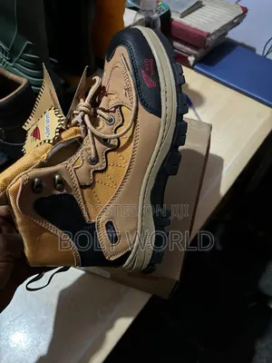 Red Wings Safety Boot 🥾For Industrial Use