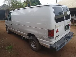 Ford E250 2006 White