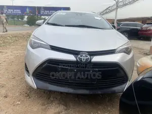 Toyota Corolla 2017 Silver