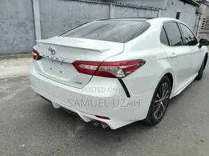 Toyota Camry XSE V6 FWD (3.5L 6cyl 8AM) 2018 White