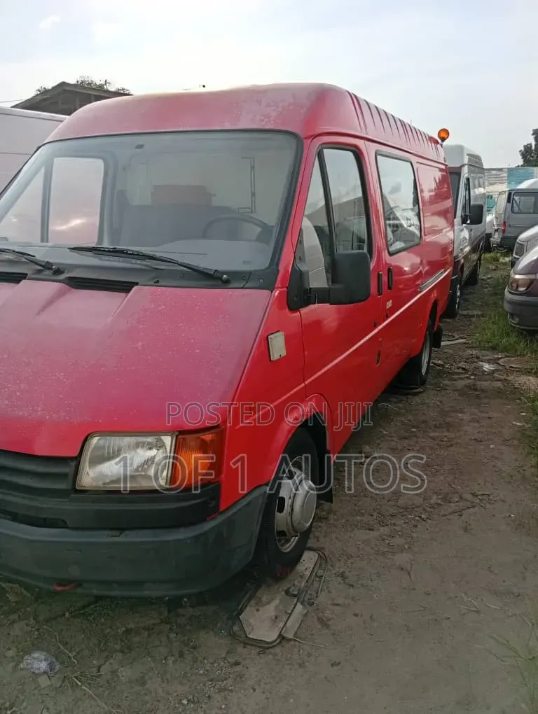 Ford Transit 2002 Red