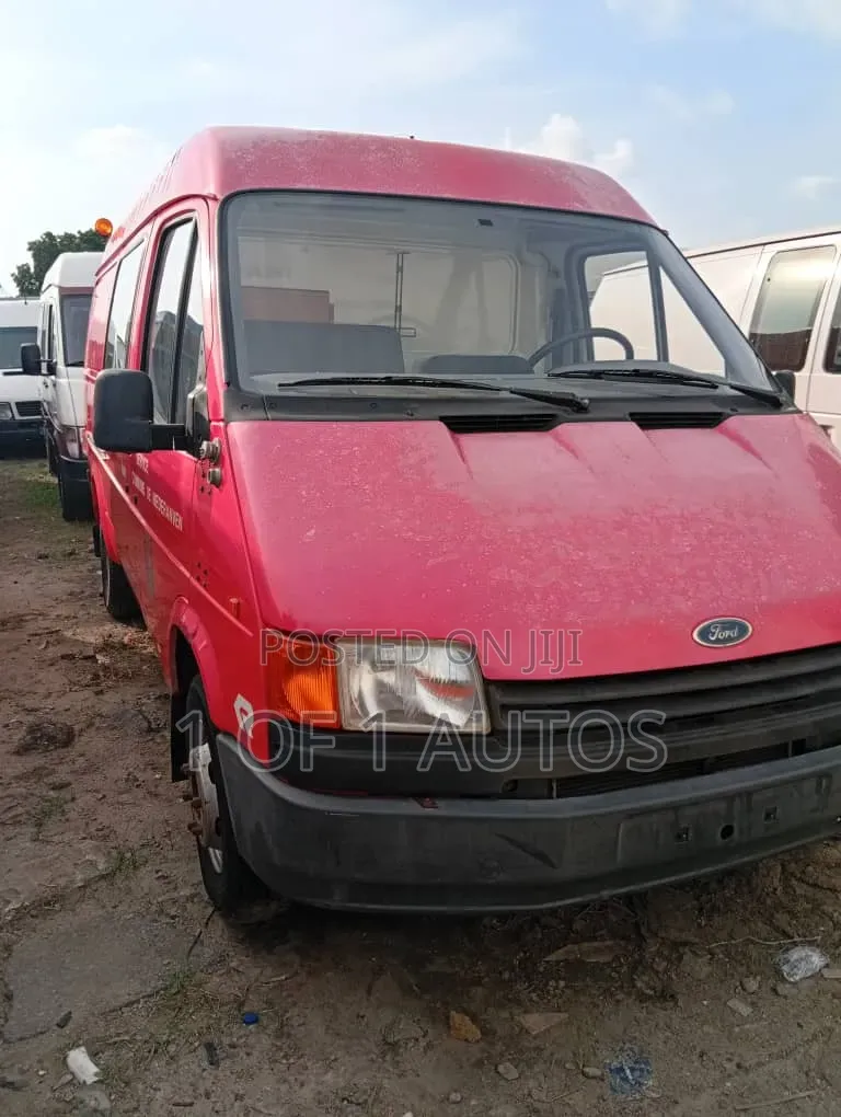 Ford Transit 2002 Red