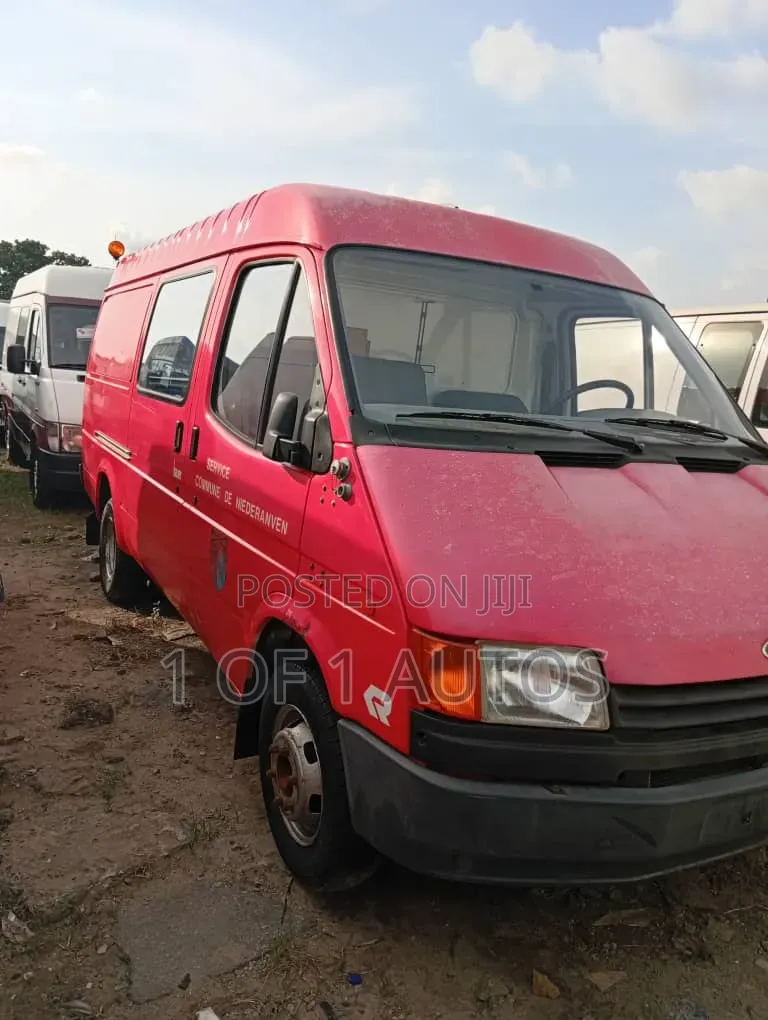 Ford Transit 2002 Red