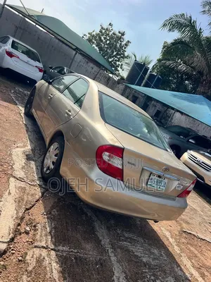Toyota Camry LE 4dr Sedan (2.4L 4cyl 4A) 2004 Gold
