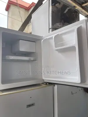 Fridgemaster Table-Top Mini Fridge.