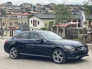 Mercedes-Benz C300 2015 Blue