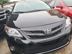Toyota Corolla LE 4dr Sedan (1.8L 4cyl 4A) 2012 Black