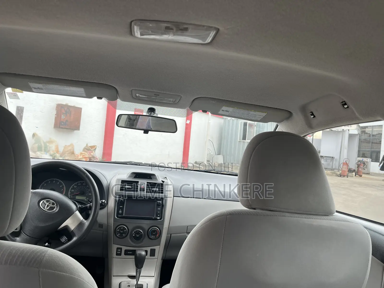 Toyota Corolla LE 4dr Sedan (1.8L 4cyl 4A) 2013 Gray